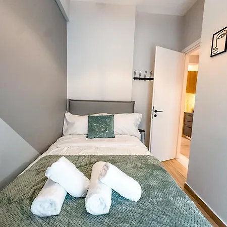 Luxury Close To Metro & Akropolis #2- Cielo Homes Apartment Athens